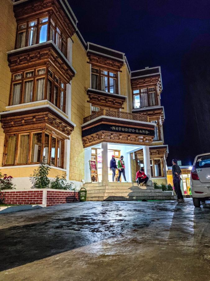 Hotel Nature'S Land Лех Екстериор снимка