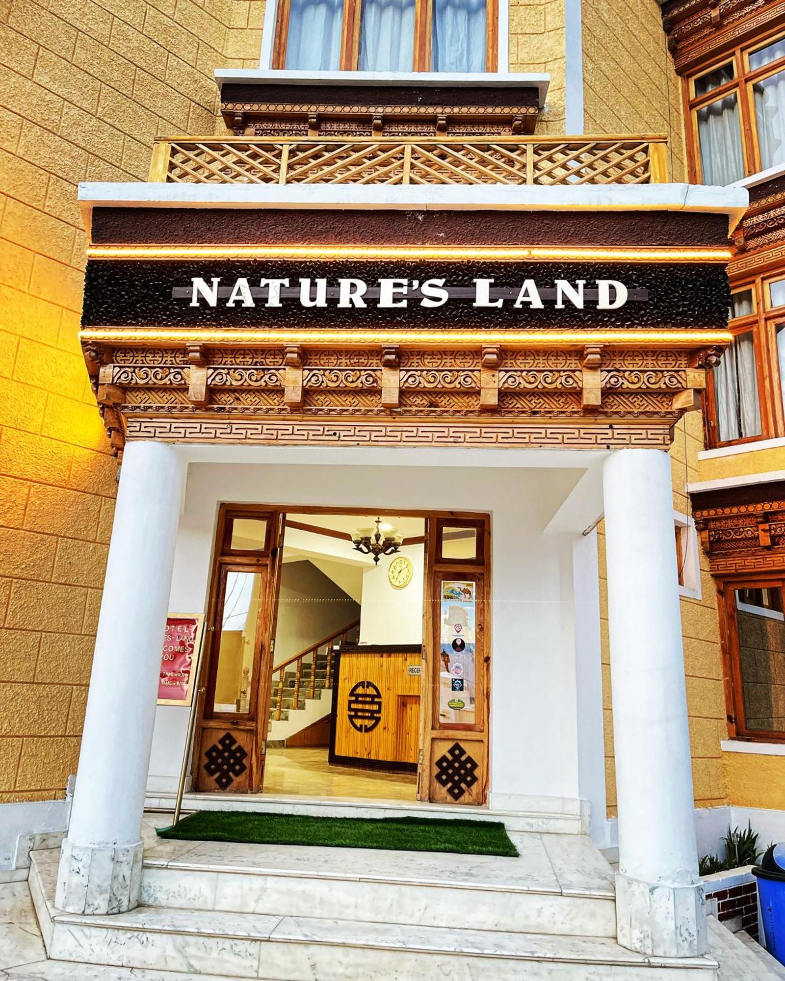 Hotel Nature'S Land Лех Екстериор снимка