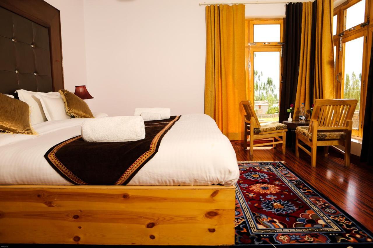 Hotel Nature'S Land Лех Екстериор снимка